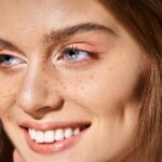 Exfoliation 101: Physical vs Chemical – What’s the Difference?